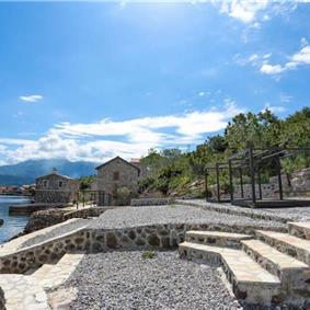 5 bedroom villa with two pools near Tivat, sleeps 10